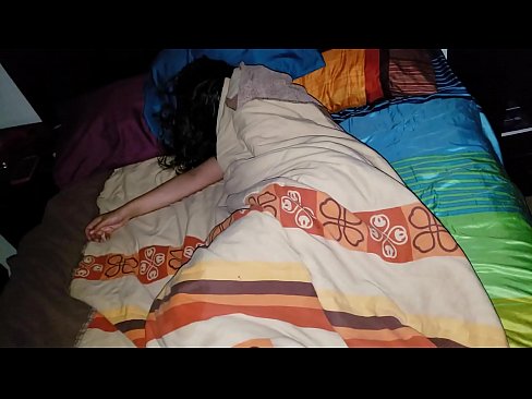 ❤️ सौतेनी आमा सुतेको बेला आफ्नी जवान सौतेनी आमालाई पिट्दै। ❤❌  ne.robosexshop.ru मा